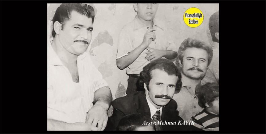Viranşehir’de Taksici Mustafa Olarak Tanınan Merhum Mustafa Giley, Merhum Mahmut Çelikten(Mahmut Elı Pala Mahmut) ve Neşet Erman