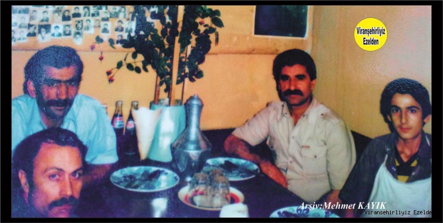 Viranşehir’de Yetişmiş En İyi Usta Kebabpçılarımızdan Merhum Sinan Bahçalı, Arkadaşları ve Çırağı Şaban Alay