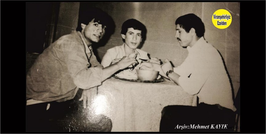 Viranşehir’de Yetişmiş Usta Kebabpçılarımızdan şimdi İstanbuda yaşayan Ali Bahçalı, Musa Oktay ve Ekrem Karakaya(Çizo)