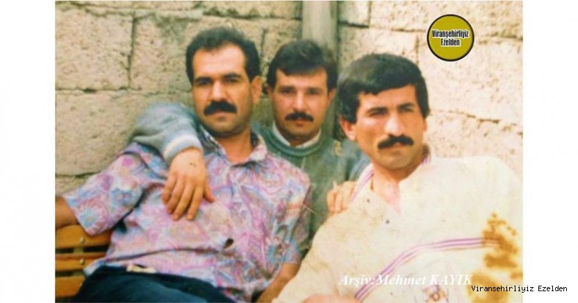 Viranşehir’de Yıllarca Berber Esnaflığı Yapmış, şimdi Almanya’da Yaşayan Mahmut Yaşar, Şehmus Demirel ve Merhum Cafer Sever