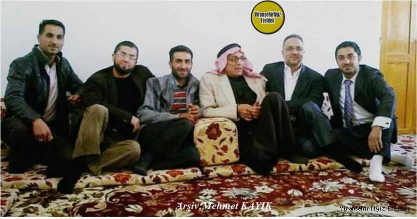 Viranşehir’de Yıllarca Esnaflık yapmış, şimdi Suriye – Rasulayn’da yaşayan Merhum Hacı İbrahim El Farman, Çocukları Halil El Farman, Abdulselam El Farman, Yesir El Farman, Teysir El Farman