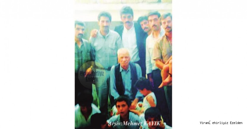 Viranşehir’de Yıllarca Memuriyet yapmış, Merhum Mahmut Bakan, Çocukları Merhum Ahmet Bakan, Merhum Kadri Bakan, Ayhan Bakan, Yılmaz Bakan