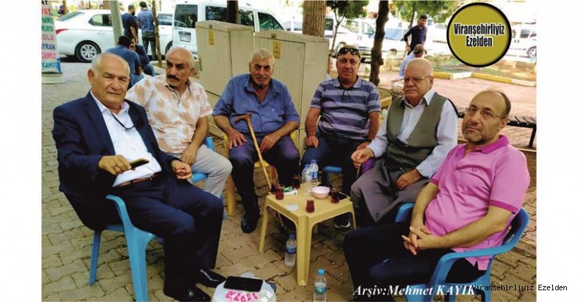 Viranşehir’de Yıllarca Öğetmenlik Yapmış, Öğretmen Eyüp Akan, Müdür Abdulkadir Kaydı, Öğretmen Halil Taylan,  Öğretmen Mustafa Tektaş(Veysan), Öğretmen Osman Erdil ve Arkadaşları Esnaf Halil Özkılavuz