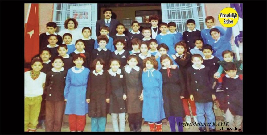 Viranşehir’de Yıllarca Öğretmenlik Yapmış, Değerli Öğretmenlerimizden Ekrem Çuvanlıoğlu ve Öğrencileri