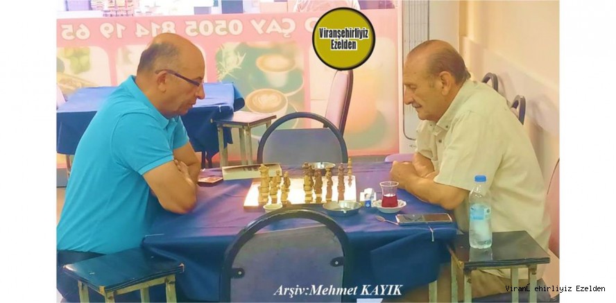 Viranşehir’de Yıllarca Öğretmenlik Yapmış, Sevilen İnsan M. Fahri Kaya ve Misafiri Sıraç Kırıcı