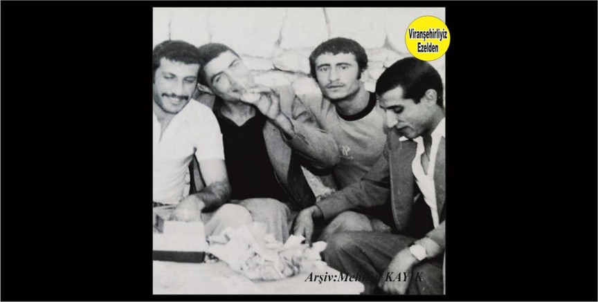 Viranşehir’de Yıllarca Öğretmenlik yapmış, Sevilen İnsan Öğretmen Mehmet Yılmaz, Öğretmen Abdulkadir Kaydı, Öğretmen Sefer Aytar ve Ahmet Akdoğan(Beton Ahmet)