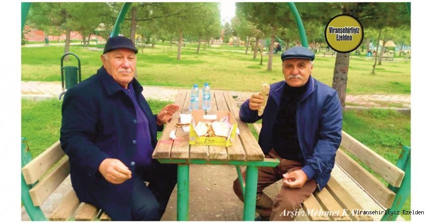 Viranşehir’de Yıllarca Şoförlük Sektöründe  Esnaflık yapmış, Usta Şoförlerimizden olan, Sevilen, İnsanlarımızdan, Ahmet Turan(Fakir Ahmet) ve Hacı İsmail Ezberci