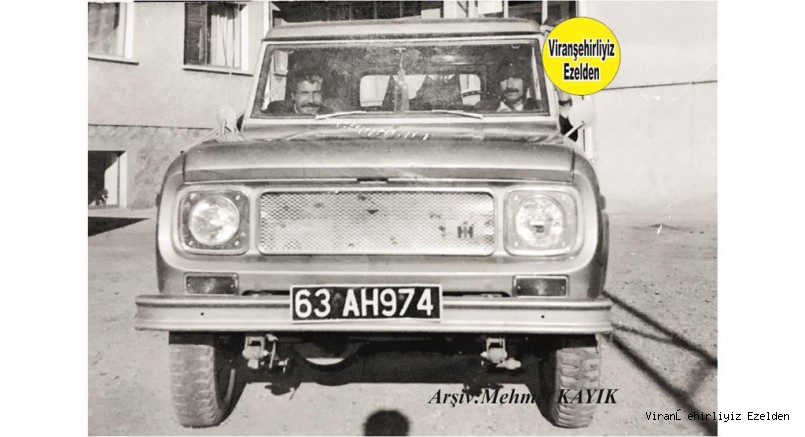 Viranşehir devlet Hastanesinde ambulans Şoförü iken, 1985 Yılında Trafik Kazası sonucunda Vefat Etmiş, Merhum Zeki Erinç ve Meslektaşı Merhum Sinan Yolcu