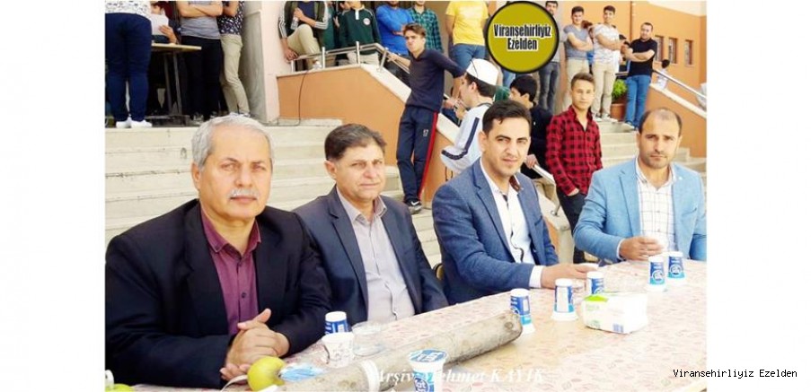 Viranşehir Devlet Hastanesinde Memur Olarak Görev yapan, Hacı Şerif Turgut, Öğretmen Ahmet Bilen, Mehmet Kızıltaş ve Arkadaşı