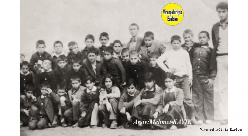 Viranşehir Dumlupınar İlkokulu 1980 li yılların Öğrencilerinden Yasin Bal, Burhan İliş ve Arkadaşları