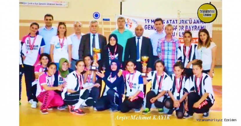 Viranşehir Emekli İlçe Milli Eğitim Müdürü Ömer Sağır, Cemal Yolcu, Öğretmenler ve Öğrencileri