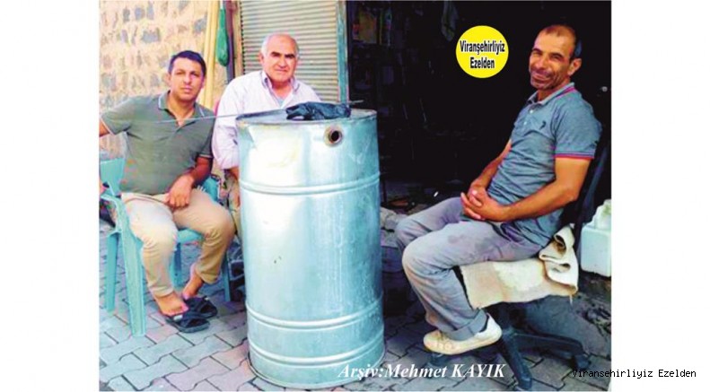 Viranşehir Eski Derik Caddesinde Demircilik yapan, Sıraç Dinçer, Bilo ve Cuma Akmeşe