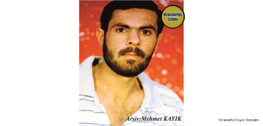 Viranşehir İlçe Halk Kütüphanesinde Yıllarca Memur olarak Görev yapmış, Murat Düz(Murat Ammori)