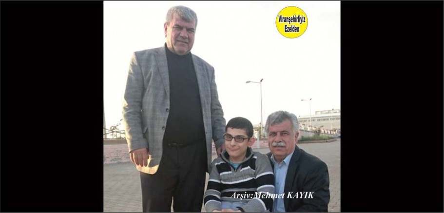 Viranşehir İlçe Milli Eğitim Müdürlüğü Görevini Yıllarca yapmış, Sevilen İnsan Emekli Müdür Ömer Sağır, Kardeşi Eyyüp Sağır ve Oğlu