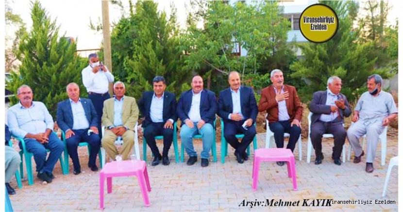 Viranşehir İlçe Milli Eğitim Şube Eski Müdürü Naif Ekinci, Bahri Ekinci, Hüseyin Şık, Belediye Başkanı Salih Ekinci, Milletvekili Dr. Halil Özcan, Mehmet Ekinci, Hasan Ayaz ve Hamza Bayar