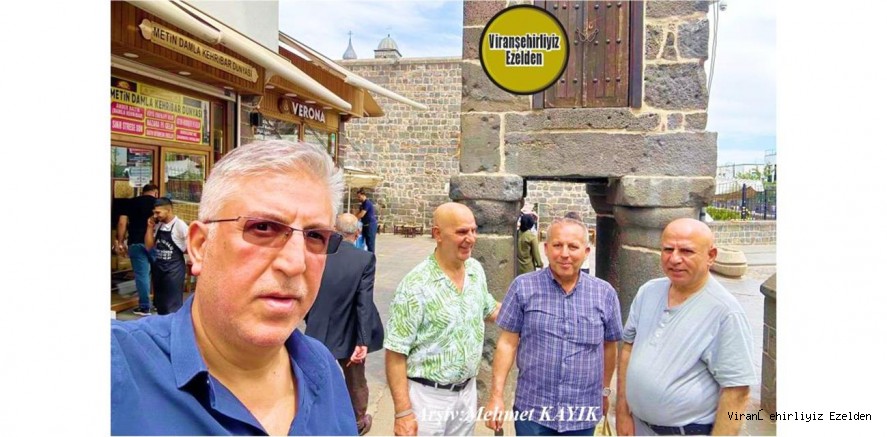 Viranşehir İlçe Nüfus Müdürlüğünde Görev Yapmış, Emekli Nüfus Memuru Ali Polatkol Arkadaşları, Abdurrahman Serin, Ali Özilice ve Mehmet Özilice