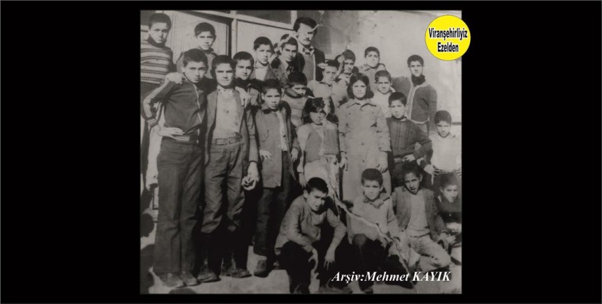 Viranşehir İlköğretim Temel Eğitim ve yatılı Bölge Okulu Eski Öğrencilerinden Abdullah Karadağ, Sınıf Eski Arkadaşları ve Eski Öğretmeni