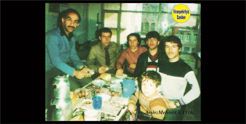 Viranşehir’in Sevilen Eski Usta Terzilerinden İhsan Yeğen, Eşi Bedia Yeğen ve Bahattin Yeğen, Cemal Yeğen