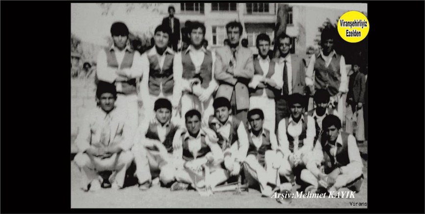 Viranşehir Lisesi 1983 - 84 Öğrenim yılı Bando Takımı Öğrencileri