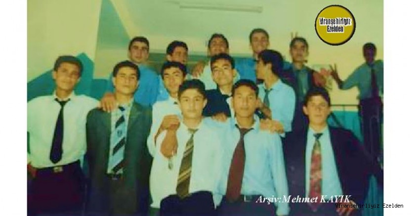 Viranşehir Lisesi 2004 Yılı Eski Öğrencilerinden  Mehmet Ali Altınöz, Selahattin Artıran, Fırat Diken, Lokman Parlak, Uğur Bahçeci, Mehmet Nur Bilen