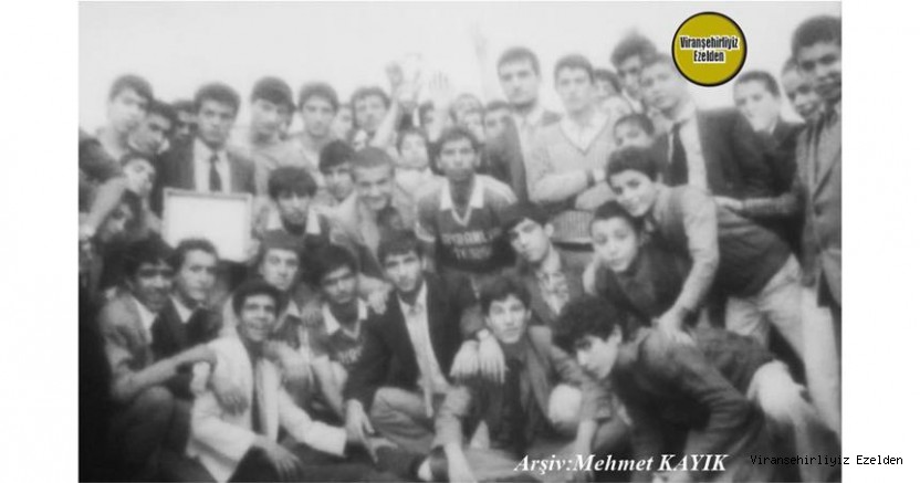 Viranşehir Lisesi Eski Öğrencilerinden, Ahmet Çağrı, Cemal Kahraman, Halil Özçelik, Eyyüp Karakurt, Hasan Gezgör, Mehmet Beşer ve Arkadaşları