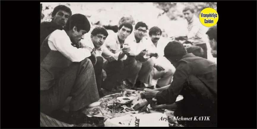 Viranşehir Lisesi Öğrencilerinden Abdurrahim Duygu, İbrahim Erol, Öğretmen Mehmet Ulutaş 
