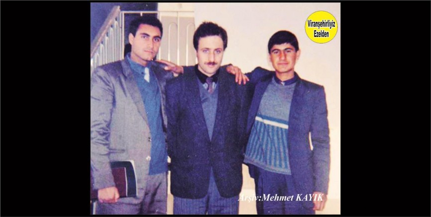 Viranşehir Lisesi Öğrencilerinden Ahmet Palmanak, Ahmet Yıldızoğulları ve Edebiyat Öğretmenleri