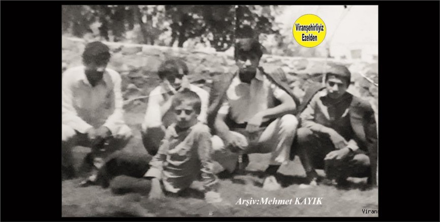 Viranşehir Lisesi Öğrencilerinden Mehmet Yılmaz, Sefer Aytar, Şeyhmus Bayoğlu, Merhum Mustafa Gezgör ve Mahmut Akyürek