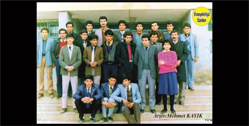 Viranşehir Lisesi Öğrencilerinden Nusret Nigiz, Şeyhmus Özkan, Ahmet Demiryorgan ve Arkadaşları