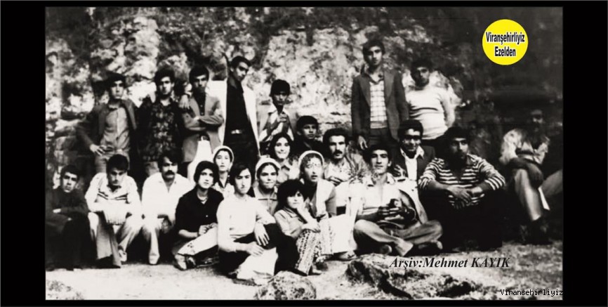 Viranşehir Lisesi Öğretmenlerinden Mehmet Ulutaş, Hüseyin Kadıoğlu, Öğrencileri Abdurrahim Duygu, İbrahim Erol ve Arkadaşları