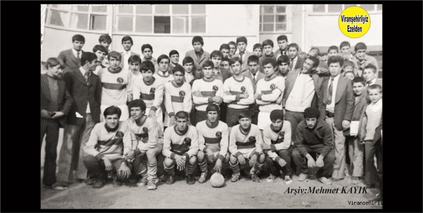 Viranşehir Lisesinin 1972 li yıllarındaki Öğrencilerinden Mahmut Turgut, Ömer Sağır, Mehmet Akmeşe, Sefer Aytar