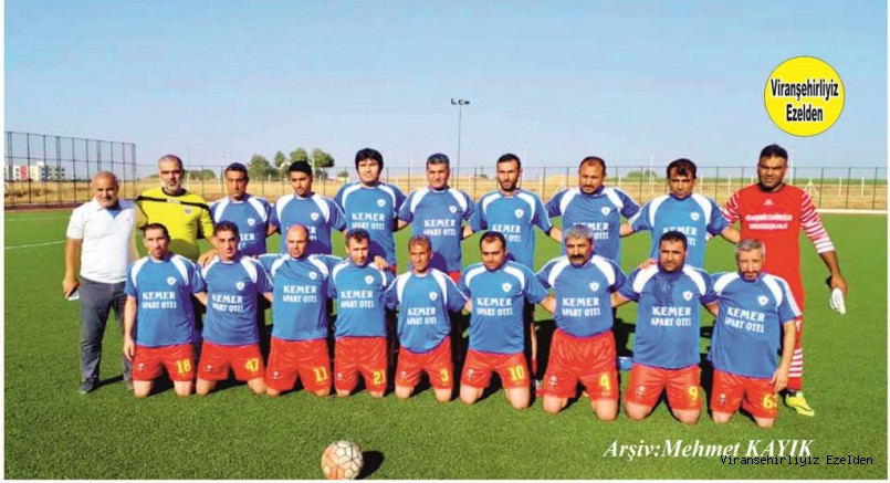 Viranşehir Masterler Futbol Takımı Başkanı İsmail Aksu ve Futbolcuları
