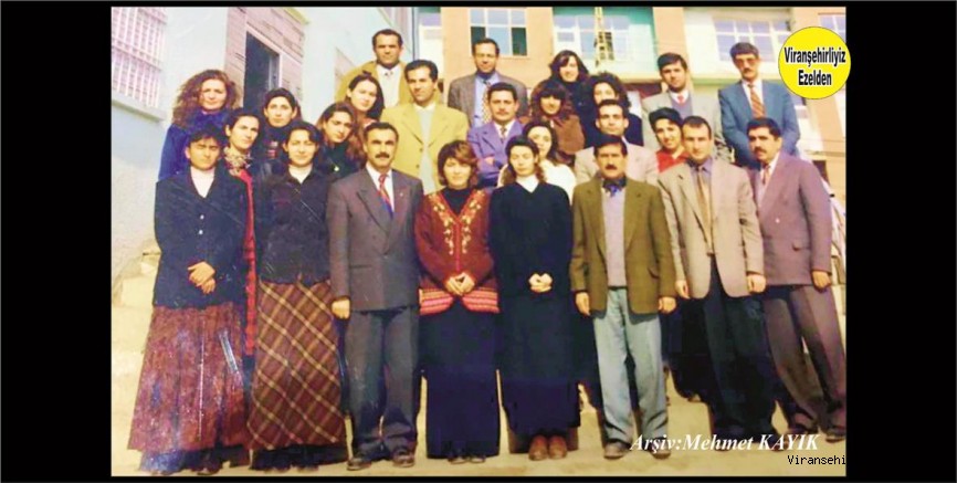 Viranşehir Sakarya İlköğretim Okulu Müdürlüğü Öğretmenlerinden, Müdür Mahmut Turgut, Öğretmenlerimiz Ali Kaplan, Rıfat Genç, Sinan İpek ve Arkadaşları