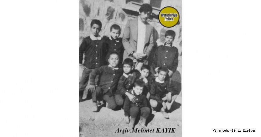 Viranşehir Sakarya İlkokulu Eski Öğrencilerinden olan, Mehmet İnci, Nevzat Karakullukçu, Halil Abacı, Cemal Mamuk, Mahmut Yaşar, Mustafa Atalay, Abbas Altıkardeş