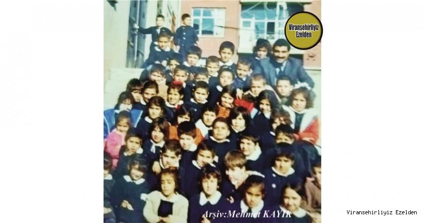 Viranşehir Sakarya İlkokulu Eski Öğretmenlerinden Sevilen İnsan Merhum Öğretmen Naci Nebati, Öğrencisi Sedat Kutlu ve Arkadaşları