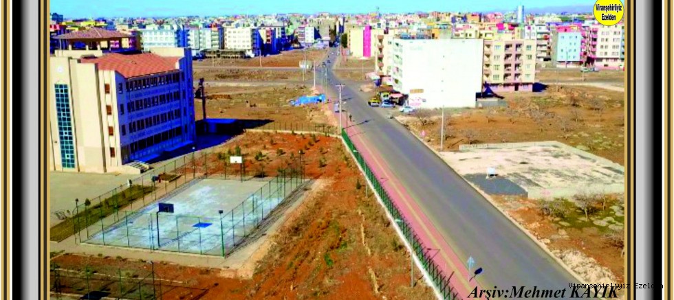 “Viranşehirliyiz Ezelden” Sayfası Olarak GEÇMİŞTEN GELECEĞE Arşivimizden Yayınlamaya Devam Ediyoruz Viranşehir Ceylanpınar Yoluna Ait Bir Fotoğraf Yayınlıyoruz