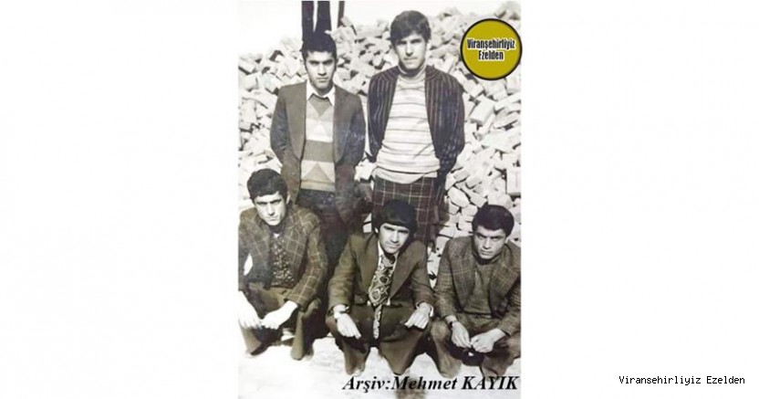 Yıl 1977 Viranşehir Lisesi Eski Öğrencilerinden, Turan Yılnur,  Kemal Kudin, Mahmut Çoban, Mehmet Turan ve Sinan Erboğa