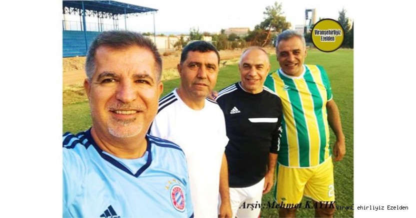 Yıllardan Beridir Antalya’da Yaşayan, Eski Futbolcu Enver Güner, Müzisyen Kadir Elma ve Arkadaşları